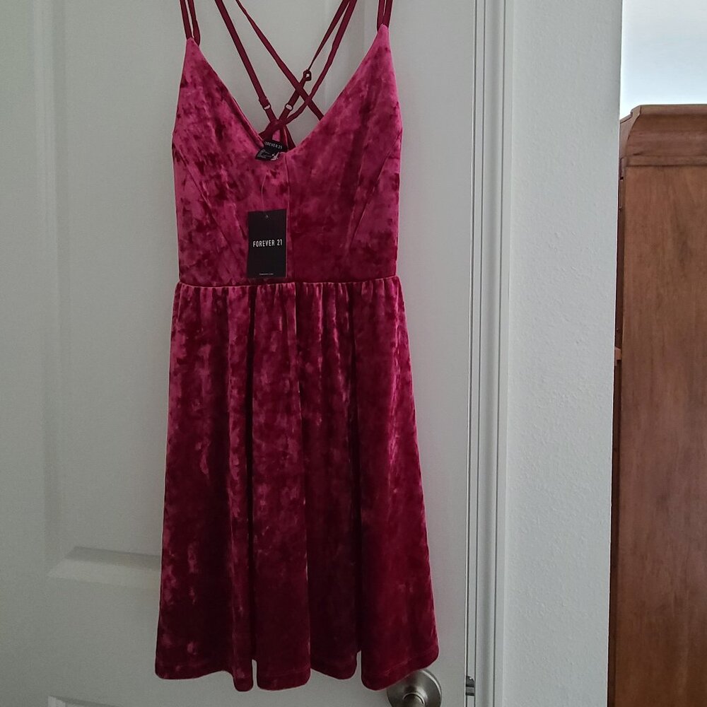 Strappy adjustable Forever 21 dress size Large new with tags